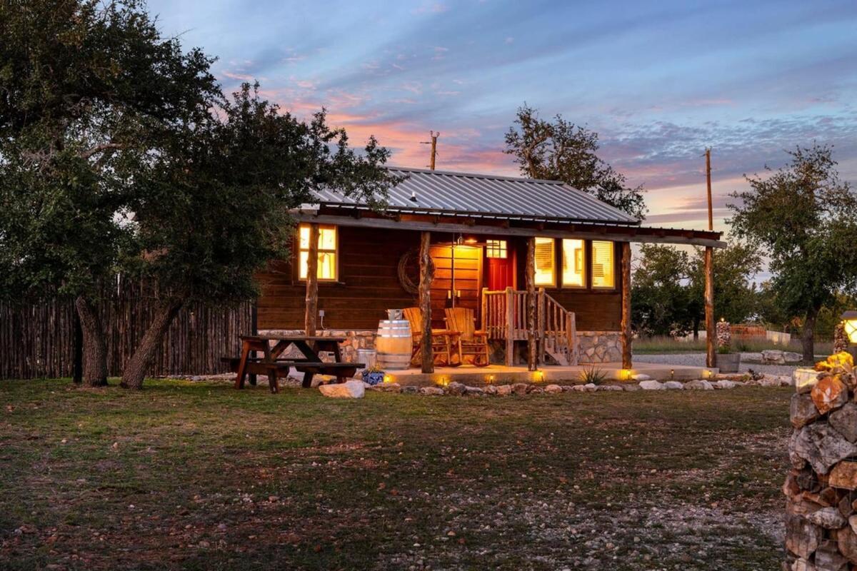 פרדריקסברג Rockin' R - Rustic Star Cabin מראה חיצוני תמונה