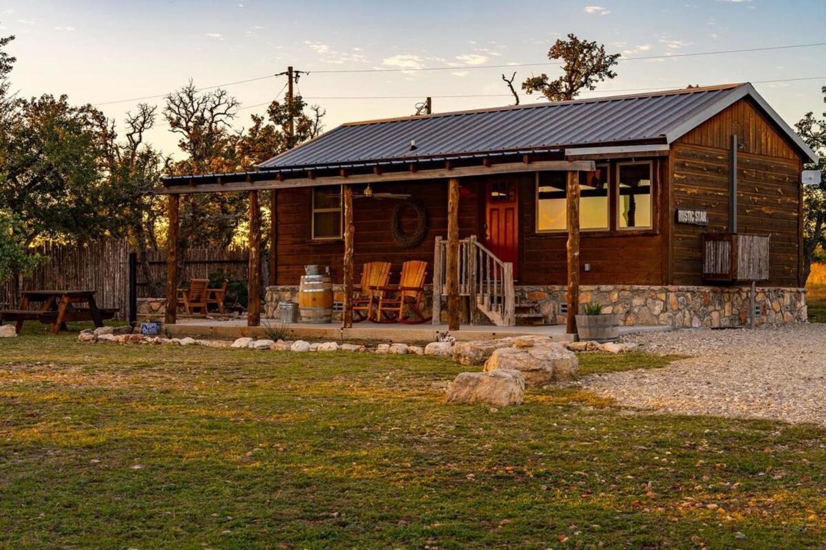 פרדריקסברג Rockin' R - Rustic Star Cabin מראה חיצוני תמונה
