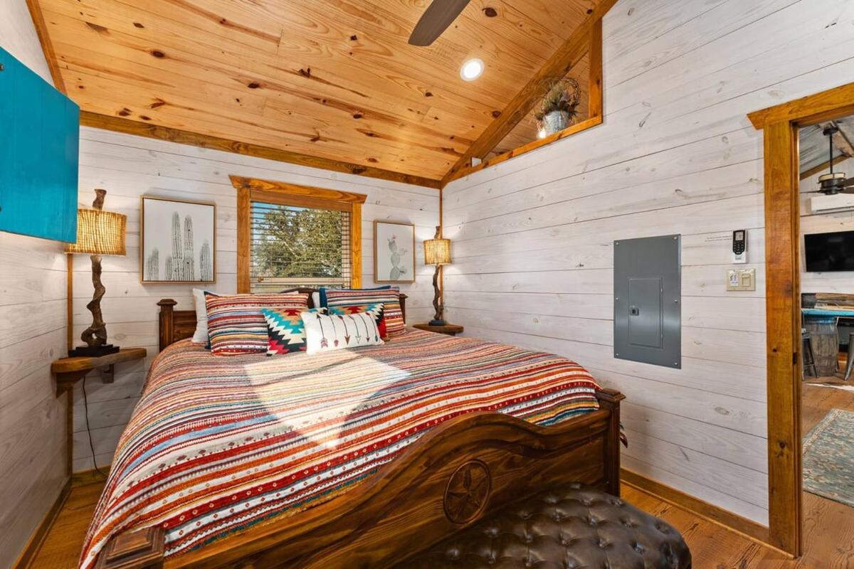 פרדריקסברג Rockin' R - Rustic Star Cabin מראה חיצוני תמונה