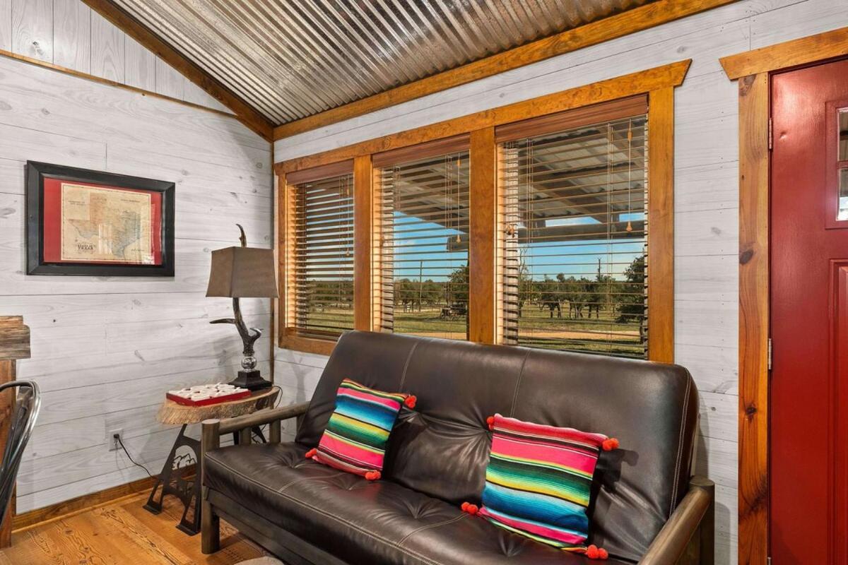 פרדריקסברג Rockin' R - Rustic Star Cabin מראה חיצוני תמונה
