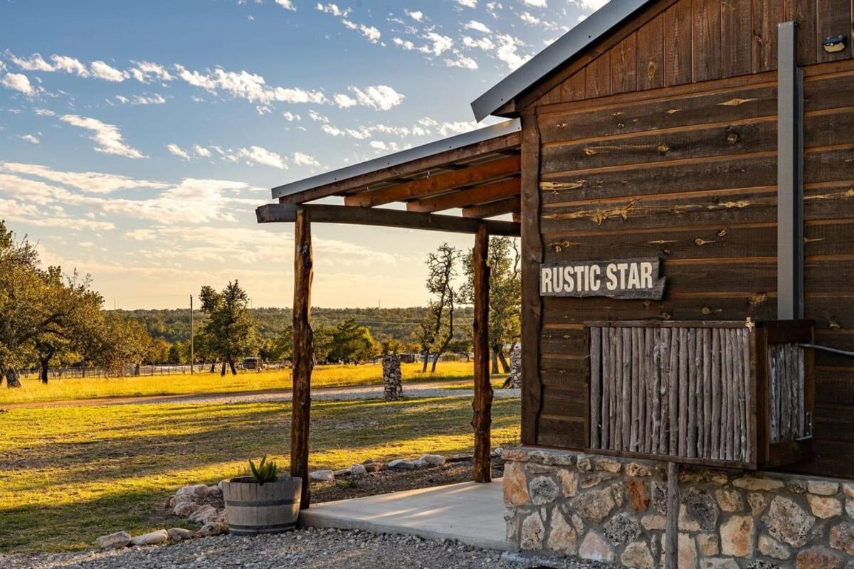 פרדריקסברג Rockin' R - Rustic Star Cabin מראה חיצוני תמונה